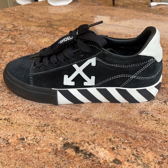 Off-white women sneakers - Picture 2 of 6